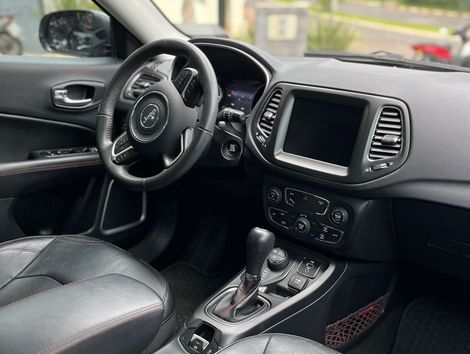 Jeep COMPASS TRAILHAWK 2.0 4x4 Dies. 16V Aut.