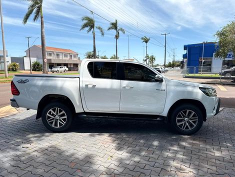 Toyota Hilux CD SRV 4x4 2.8 TDI Diesel Aut.