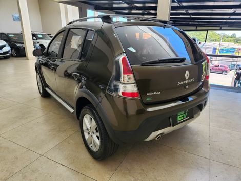 Renault SANDERO STEPWAY Hi-Flex 1.6 16V 5p Aut.