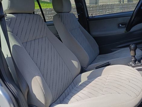 VolksWagen Santana 2.0 Mi 2p e 4p