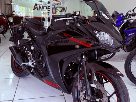 YAMAHA YZF R-3 321/ABS