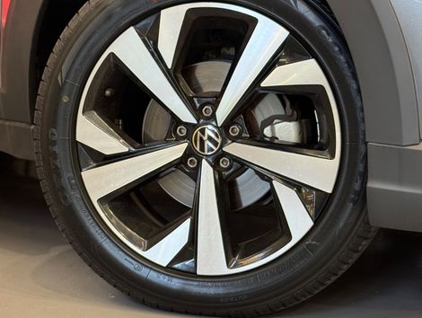 VolksWagen Nivus Highline 1.0 200 TSI Flex Aut.