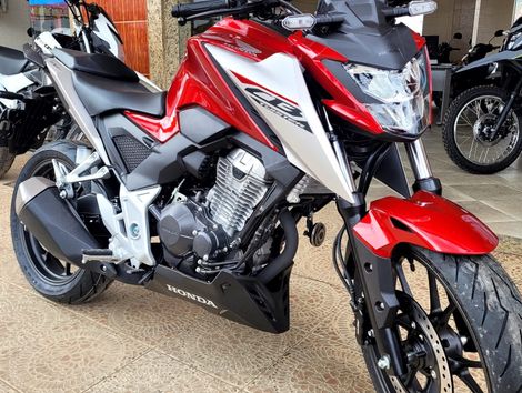 Honda CB 300F TWISTER CBS