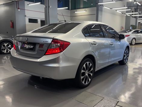 Honda Civic Sedan LXR 2.0 Flexone 16V Aut. 4p
