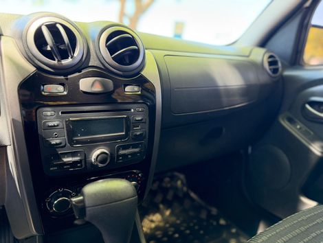 Renault SANDERO Privilège Hi-Flex 1.6 16V 5p Aut