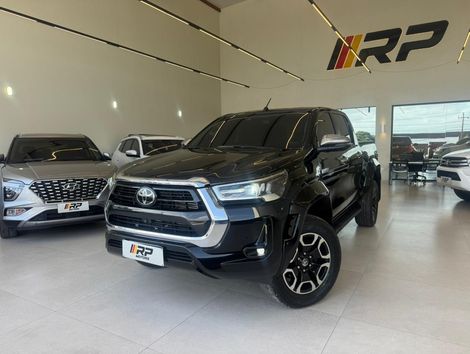 Toyota Hilux CD SRX Plus 4x4 2.8 TDI Die. Aut.