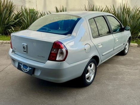 Renault Clio Sed. Privilège Hi-Flex 1.6 16V 4p