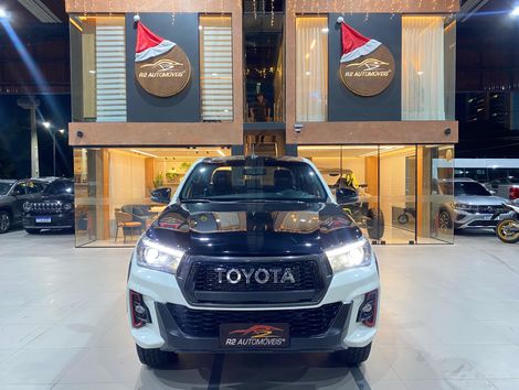 Toyota Hilux CD GR-S 4x4 2.8 TDI Dies. Aut.