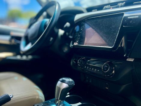 Toyota Hilux CD SR 4x4 2.8 TDI Diesel Aut.