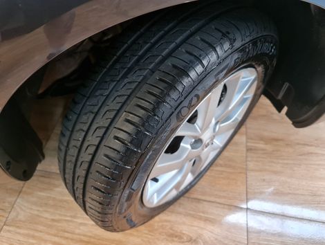 Nissan VERSA SV 1.6 16V FlexStart 4p Aut.