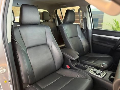 Toyota Hilux CD SRV 4x4 2.8 TDI Diesel Aut.