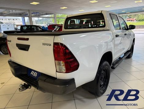 Toyota Hilux CD 4x4 2.8 Diesel Mec.
