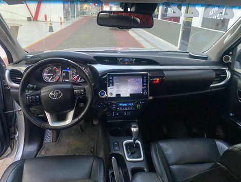 Toyota Hilux CD SRX 4x4 2.8 TDI 16V Diesel Aut.