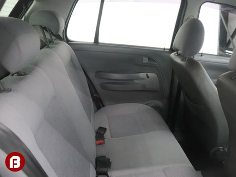 VolksWagen Fox Plus 1.6Mi/ 1.6Mi Total Flex 8V 4p