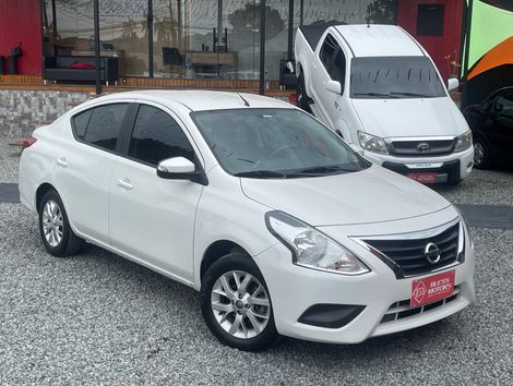 Nissan VERSA SV 1.6 16V FlexStart 4p Aut.