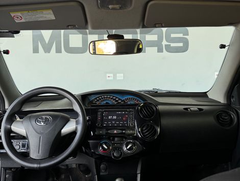Toyota ETIOS 1.3 Flex 16V 5p Mec.
