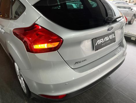 Ford Focus 1.6 S/SE/SE Plus Flex 8V/16V  5p