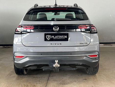 Volkswagen Launching Ed. 1.0 200 TSI Flex Aut 