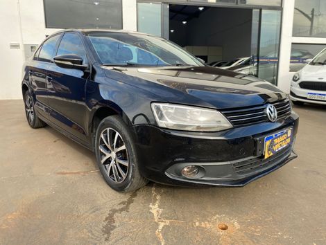 VolksWagen JETTA Comfortline 2.0 T.Flex 8V 4p Tipt.