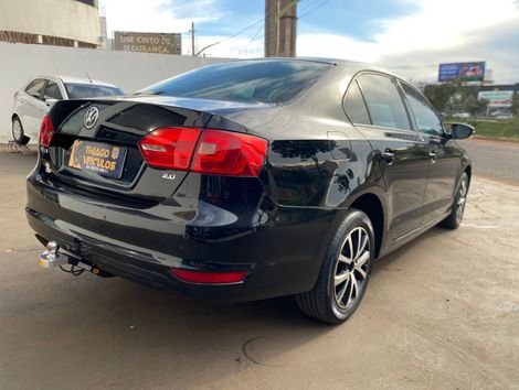 VolksWagen JETTA Comfortline 2.0 T.Flex 8V 4p Tipt.