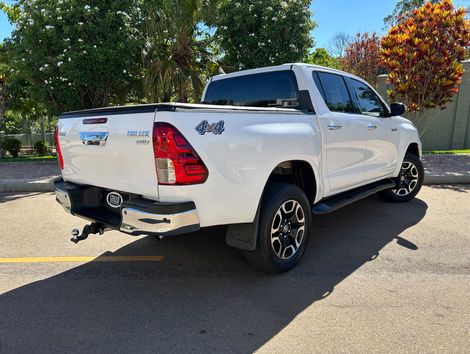 Toyota Hilux CD SRV 4x4 2.8 TDI Diesel Aut.