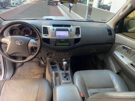 Toyota Hilux CD SRV D4-D 4x4 3.0 TDI Diesel Aut