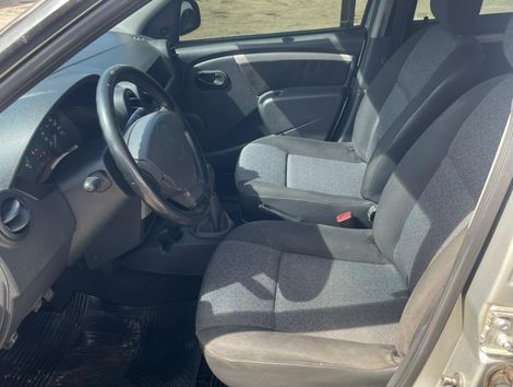 Renault LOGAN Authentique Hi-Flex 1.0 16V 4p