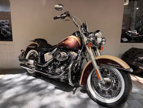 Harley SOFTAIL DELUXE  FLSTN