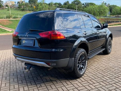 Mitsubishi Pajero DAKAR 3.2 4x4 T.I. Dies. 5p Aut.