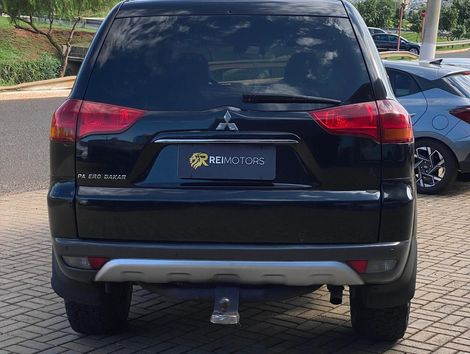 Mitsubishi Pajero DAKAR 3.2 4x4 T.I. Dies. 5p Aut.