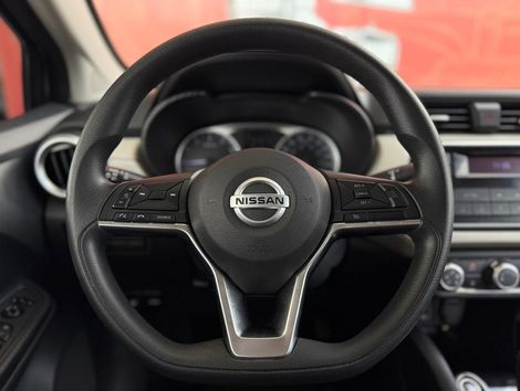 Nissan VERSA Sense 1.6 16V Flex Aut.