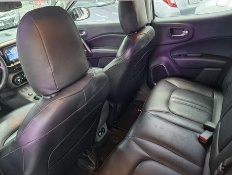 Fiat Toro Volcano 2.4 16V Flex Aut.