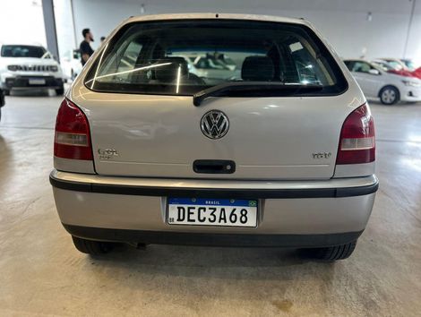 Volkswagen 1.0 Plus 16v 4p 