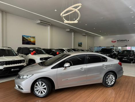 Honda Civic Sedan LXS 1.8/1.8 Flex 16V Aut. 4p