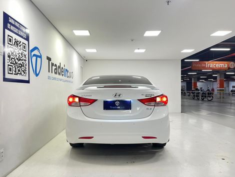 Hyundai Elantra GLS 1.8 16V Aut.