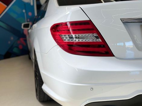 Mercedes C-200 CGI Sport 1.8 TB 16V 184cv Aut.