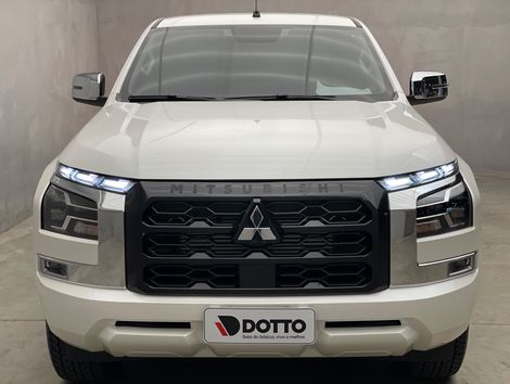 Mitsubishi Triton HPE 2.4 CD 4x4 TB Diesel Aut.