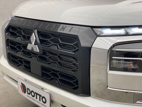 Mitsubishi Triton HPE 2.4 CD 4x4 TB Diesel Aut.