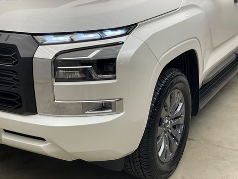 Mitsubishi Triton HPE 2.4 CD 4x4 TB Diesel Aut.