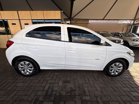 Chevrolet ONIX HATCH LT 1.0 8V FlexPower 5p Mec.