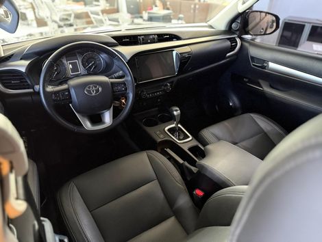 Toyota Hilux CD SR 4x4 2.8 TDI Diesel Aut.