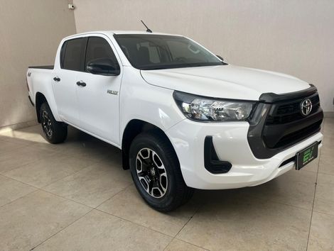 Toyota Hilux CD 4x4 2.8 Diesel Mec.