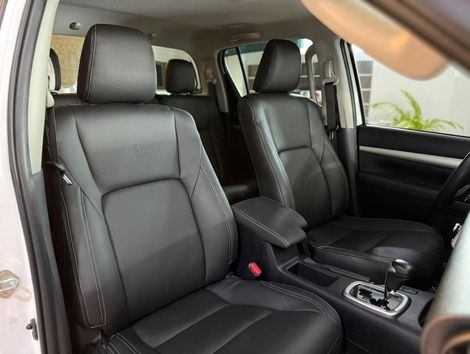 Toyota Hilux CD SR 4x4 2.8 TDI Diesel Aut.