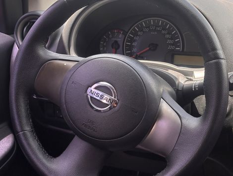 Nissan MARCH 1.0 12V Flex 5p