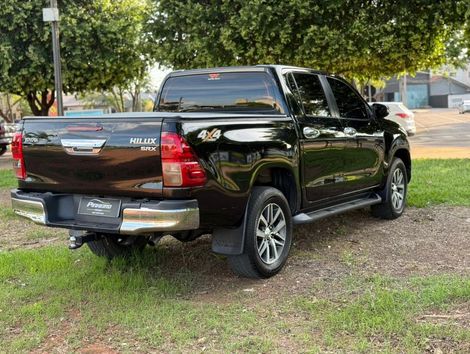 Toyota Hilux CD SRX 4x4 2.8 TDI 16V Diesel Aut.