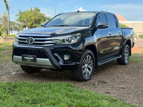 Toyota Hilux CD SRX 4x4 2.8 TDI 16V Diesel Aut.