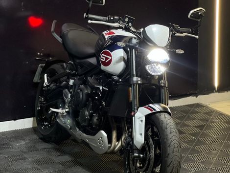 TRIUMPH TRIDENT 660 TRIPLE TRIBUTE