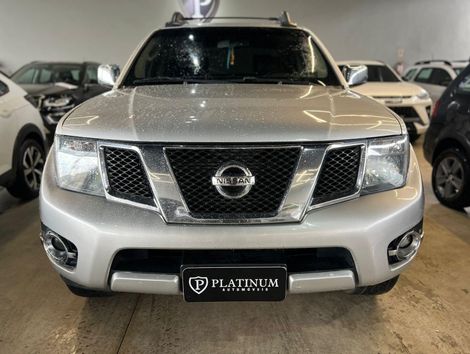 Nissan SL CD 4x4 2.5TB Diesel Aut 