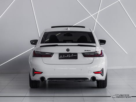 BMW 330i Sport 2.0 TB 16V 4p