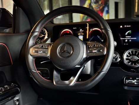 Mercedes GLA 200 AMG Line 1.3 16V TB Aut.